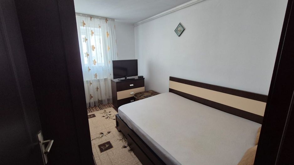 Ap 3 camere Titan - Piata Miniș mobilat/utilat - Poză 5