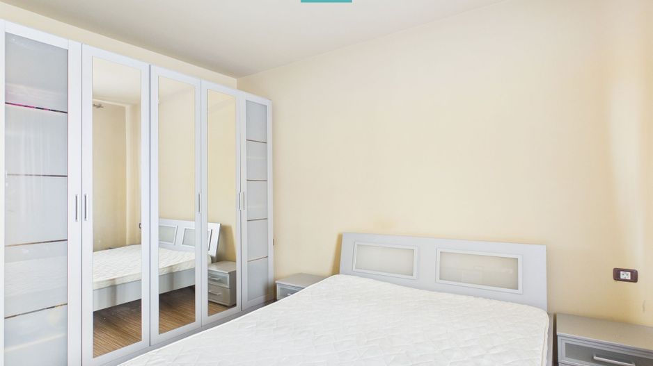 Casă spațioasă în Sântana - Poză 7