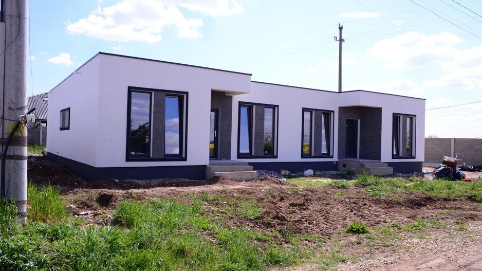 Sanandrei, Duplex pe PArter , 3 Dormitoare, 2 bai, Dresing, Perete Dublu - Poză 2