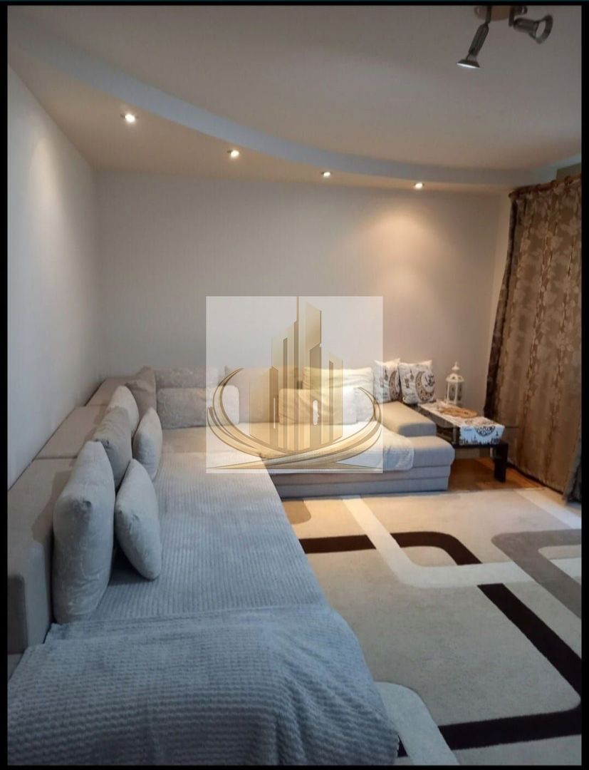 Apartament de vânzare – 3 camere,  Aradului Piața Verde - Poză 1