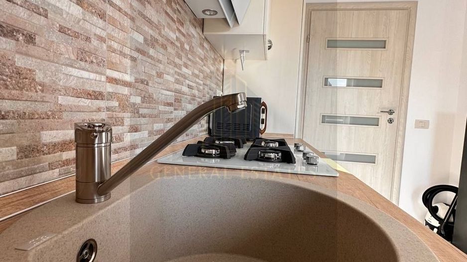 Apartament spre inchiriere zona Coresi - Poză 8