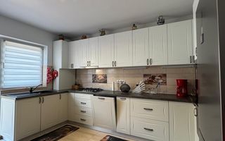 Casa moderna, mobilata complet  Sibiu - Poză 1