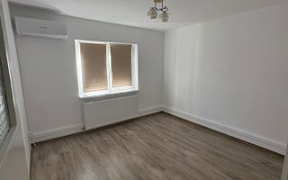 De inchiriat apartament cu 2 camere nemobilat, I. C. Frimu, etaj 3, 300 Eur - Poză 7
