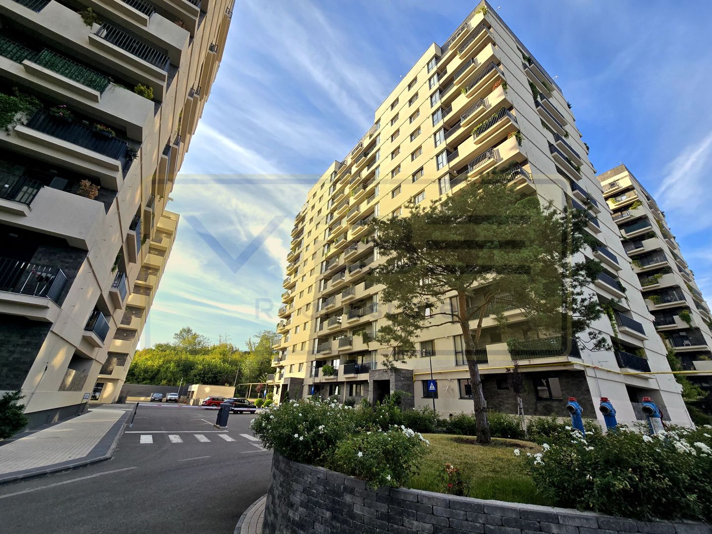 Tatarasi- Evergreen Towers- Bloc nou- modern - Poză 8