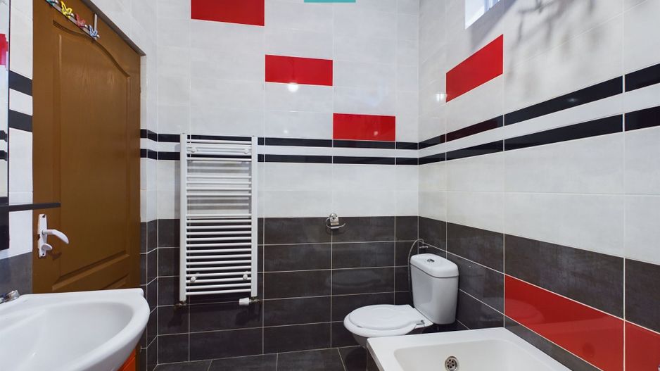 Apartament la casă - 3 camere, Pârneava - Poză 15