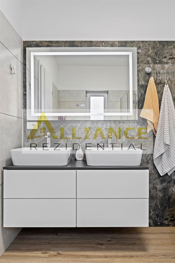 Casa individuala P+1E+POD~ 4 camere  3 bai ~300 teren ~ Strada Miorita - Poză 23