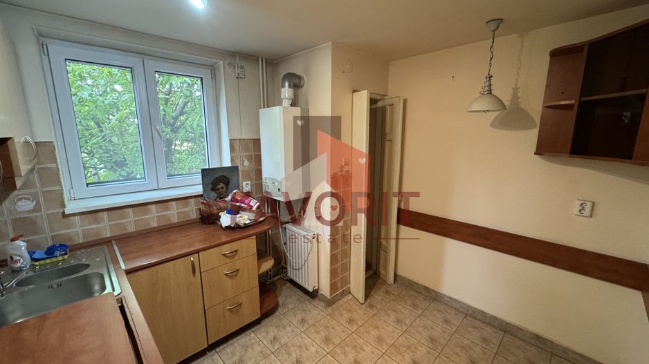 Etaj 2. La 400 m de Opera. Disponibil imediat. Centrala proprie - Poză 6