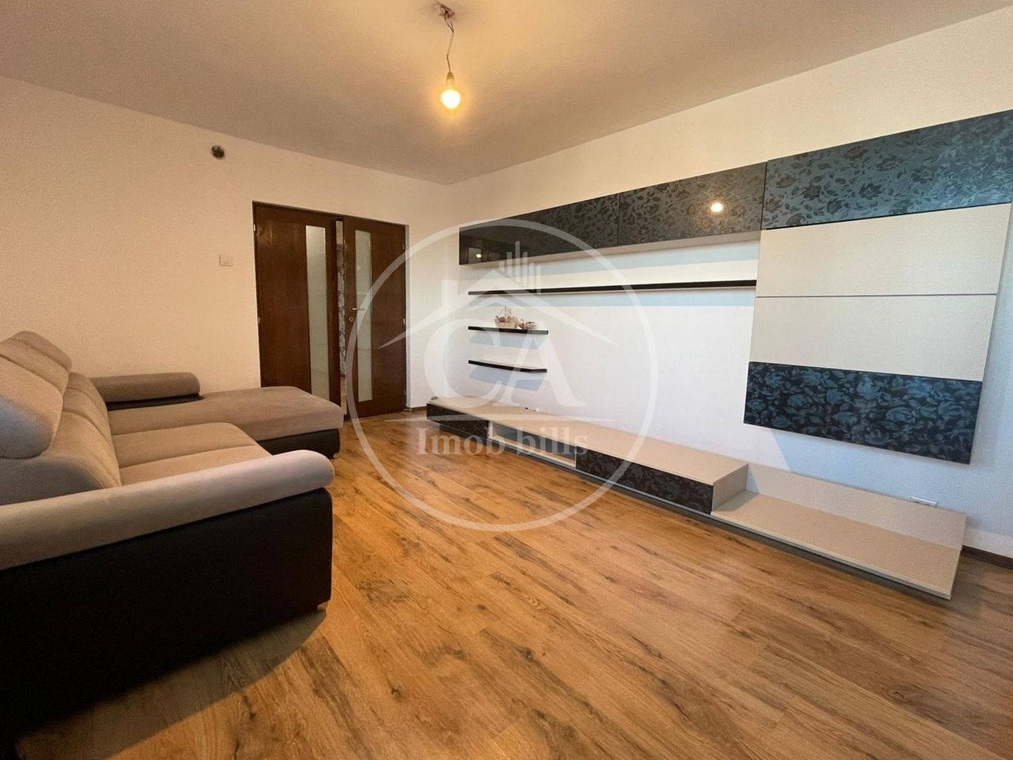 Apartament de vanzare cu 3 camere in zona Decbal, Oradea. - Poză 5