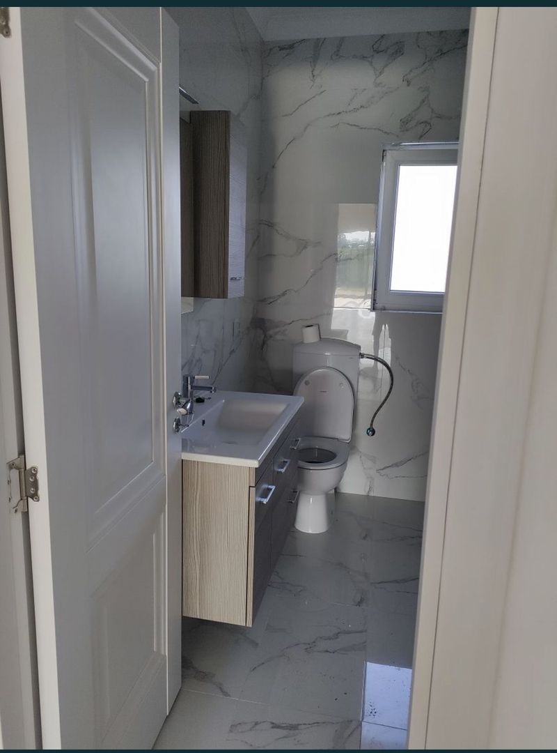 Vand sau schimb cu apartament, casa tip P in Martinesti - Poză 7