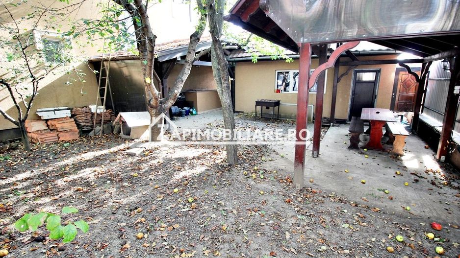 Casa 4 camere,2 bai,1 garaj,150mp,688 mp teren, 0% comision - Poză 9