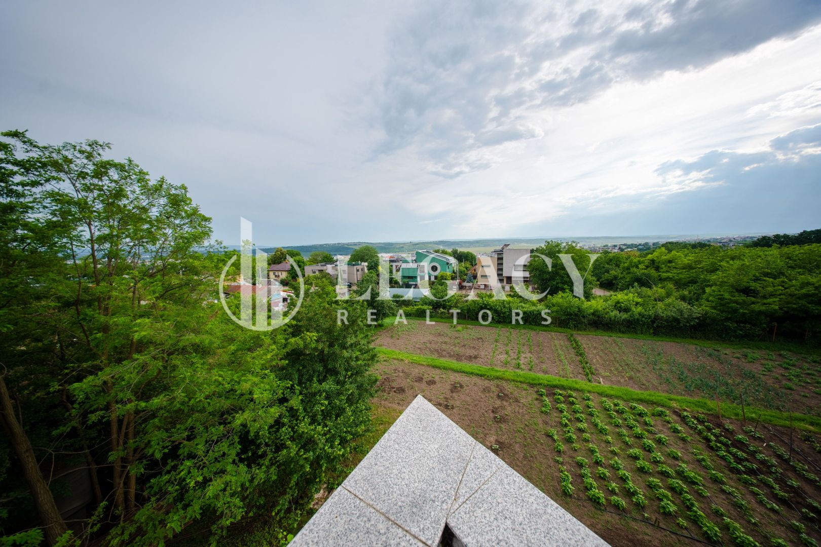 Vilă Exclusivistă în Copou – 680 mp Utili | Teren 1.414 mp - Poză 34
