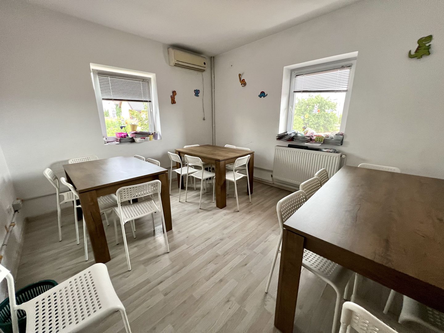 SPATIU CU MULTIPLE DESTINATII - Poză 1