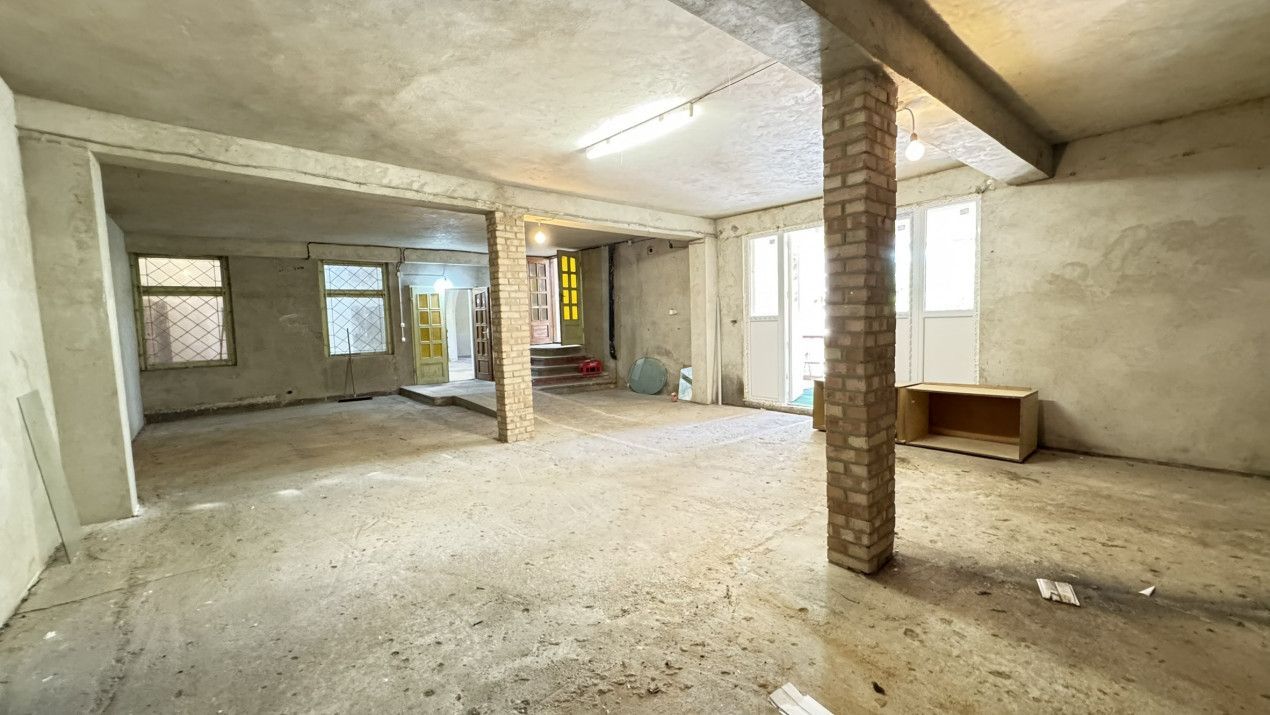 Spații de Inchiriat - Proprietate cu funcțiuni mixte – Str. Căplenilor Carei - Poză 7