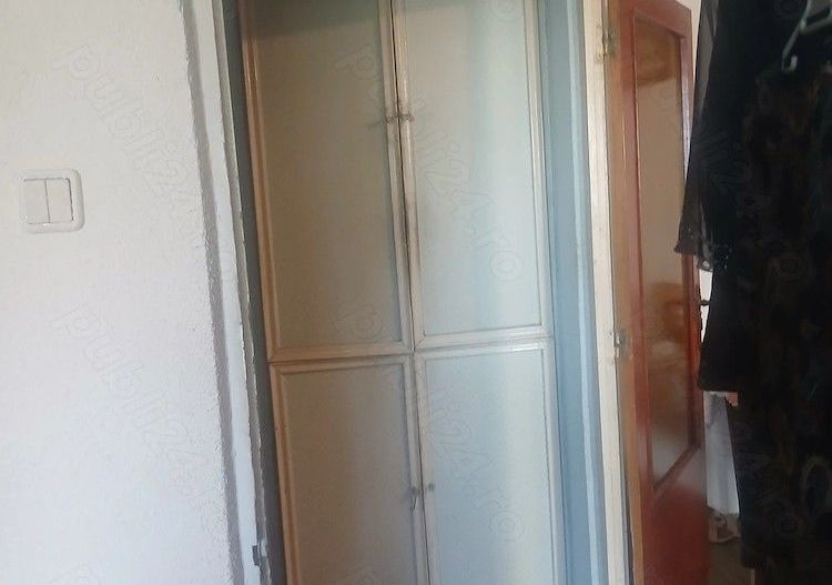 Vanzare Apartament 2 camere confort 1, 55 mp, balcon termopan, bloc 1983 -Rahova - Poză 2
