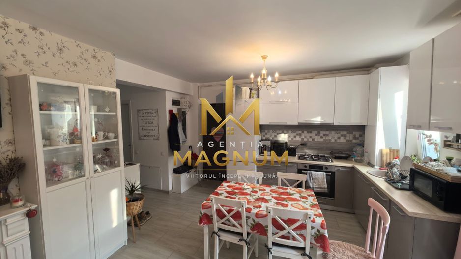 Apartament cu 3 camere, intrare privată + loc de parcare - Poză 3