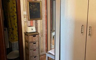 De vanzare apartament cu 3 camere - Poză 4