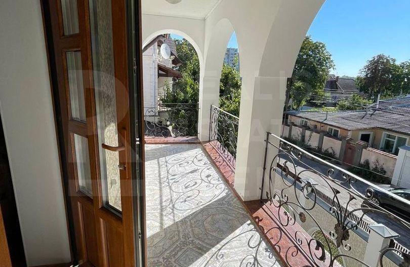 Chirie, casă, 4 camere, strada Ştefan Neaga. - Poză 7