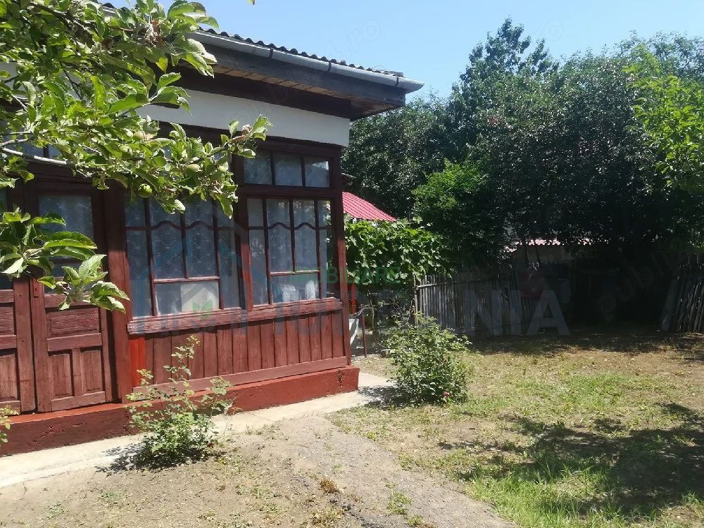 Casă tradițională de vânzare în Comuna Costești, județul Iași - Poză 1