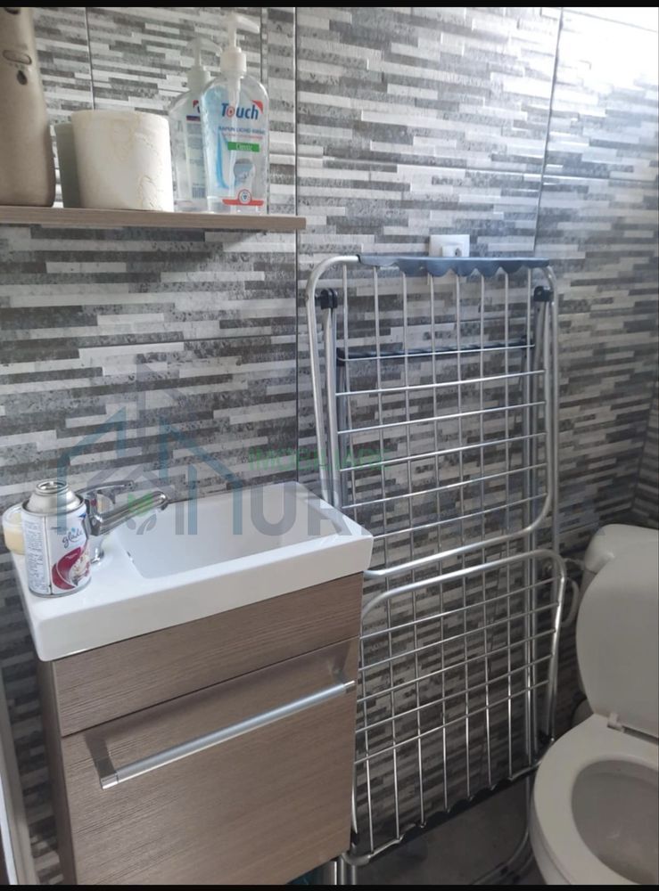 Garsonieră de închiriat într-o casă cu terasă, în Valea Lupului - Poză 4