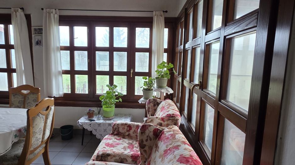 DE VANZARE CASA 5CAMERE ZONA CENTRALA TALMACIU - Poză 10