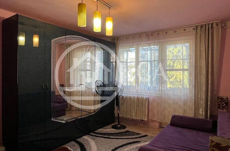 Apartament cu 2 camere de vanzare in Rogerius Oradea - Poză 1