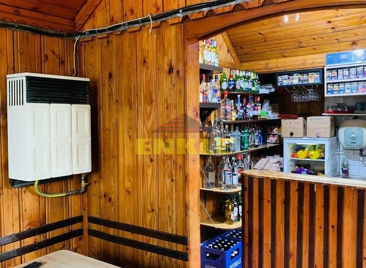 De vanzare Spatiu Comercial cu preluare afacere + Apartament 3 camere. 130.000 Euro Negociabil - Poză 11
