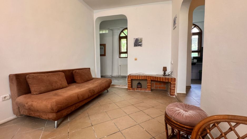Apartament spațios la curte comună – zonă centrală, Oradea - Poză 3