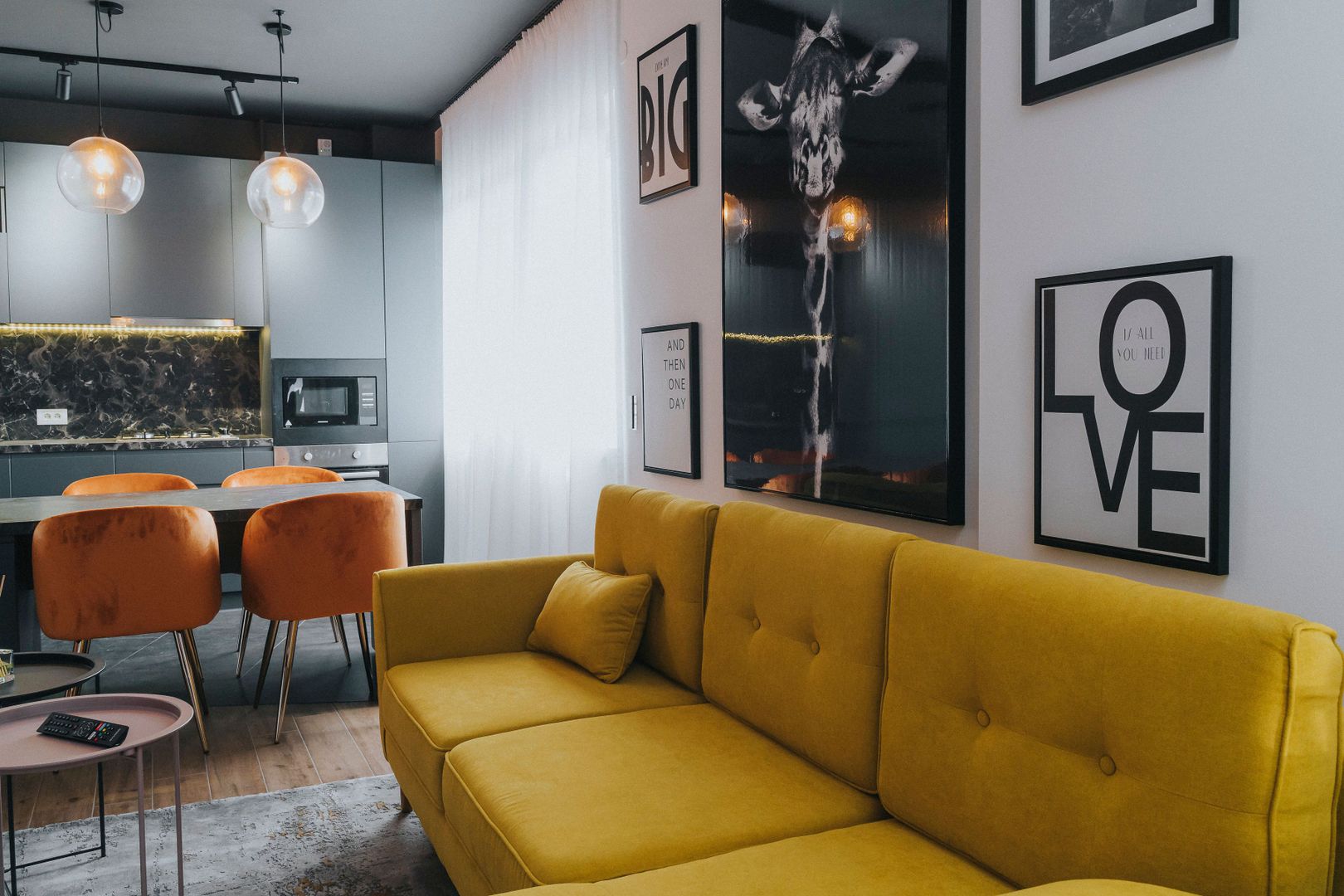 3 camere, ultracentral, Oradea. 215 000 E + TVA - Poză 11