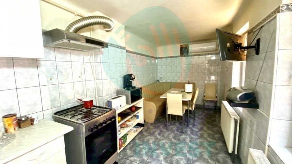 Casa in zona Piata Alba Iulia-Mall Vitan - Poză 10