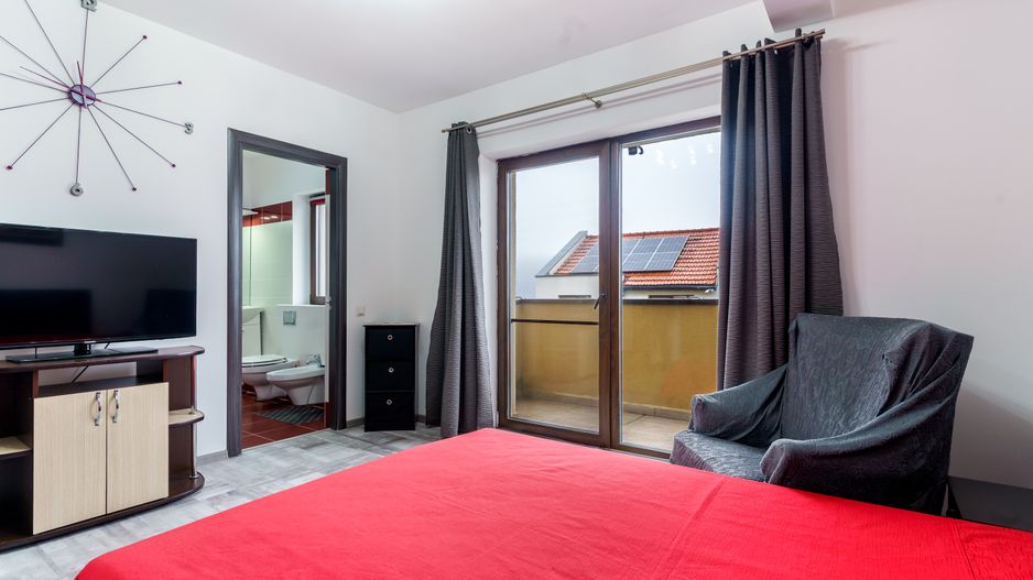 COM 0 Duplex 4 camere 106 mp, zona linistita, Floresti str. Narciselor - Poză 1