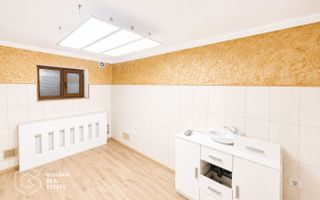 Spatiu pretabil salon infrumusetare, cabinet, 8 camere, Boul Rosu, 200mp - Poză 7