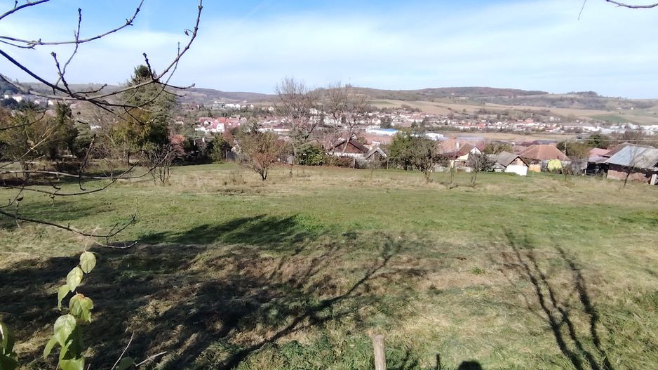 Teren intravilan 3.798 mp în Agnita, cu posibilitate de parcelare - Poză 2