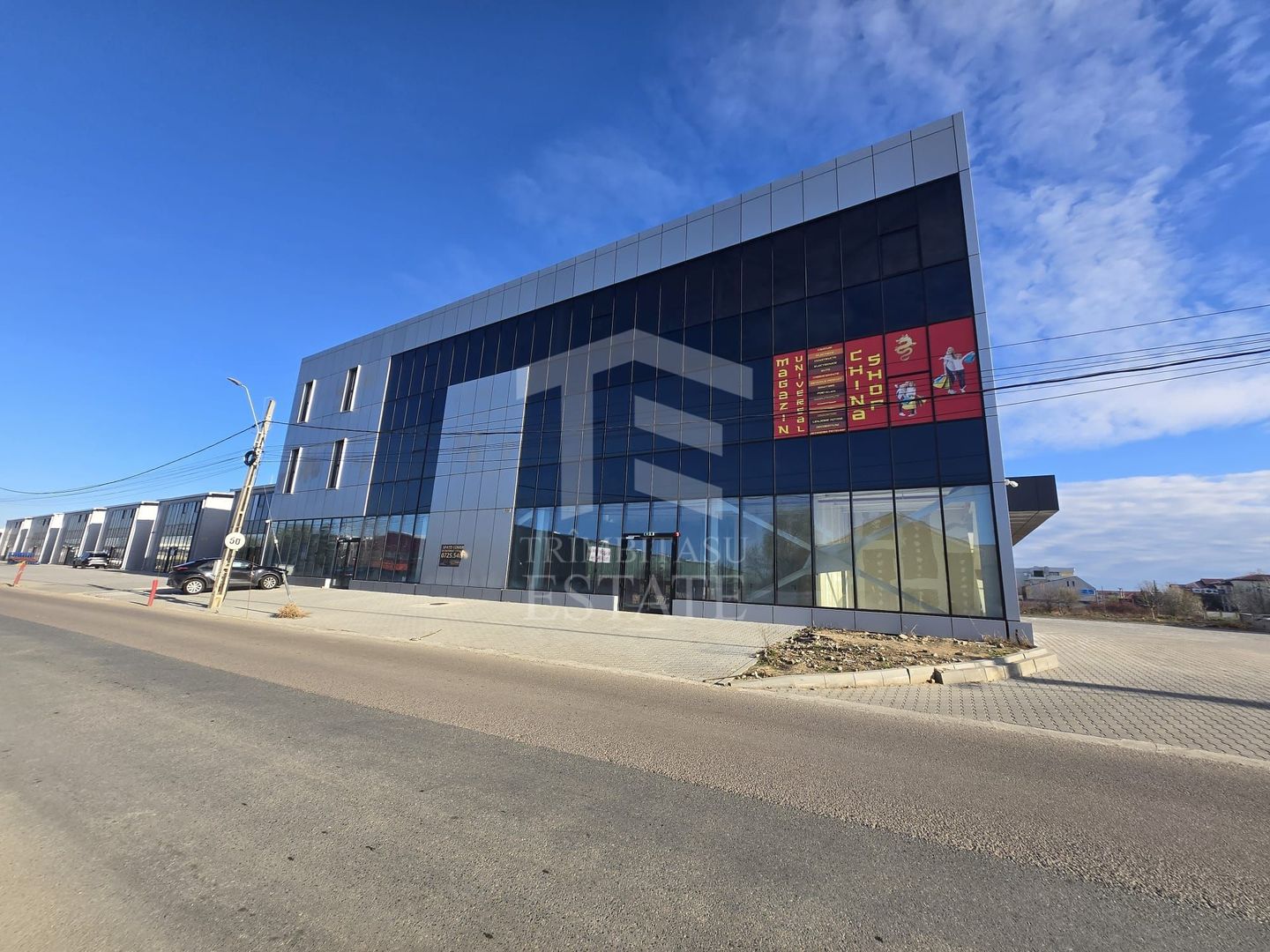 Spatiu comercial 150MP Stefanesti A3  Return 10 ani Lipit Mega Image - Poză 10