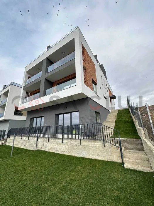 Duplex semifinisat cu vedere panoramica zona Voronet! - Poză 1