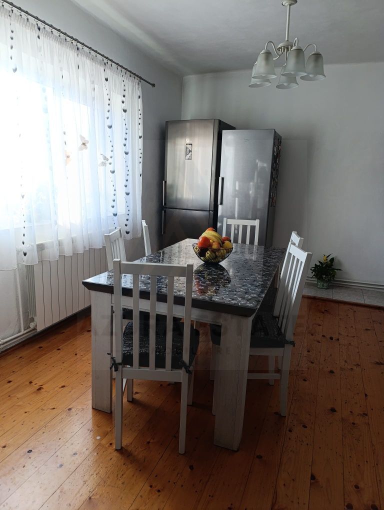 Casa Cisnadie etaj 1 integral cu intrare separata si curte comuna - Poză 4