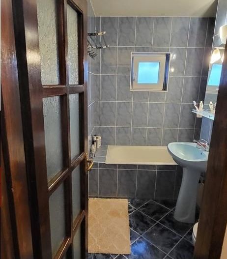 2 cam Matei Basarab bloc izolat - Poză 3