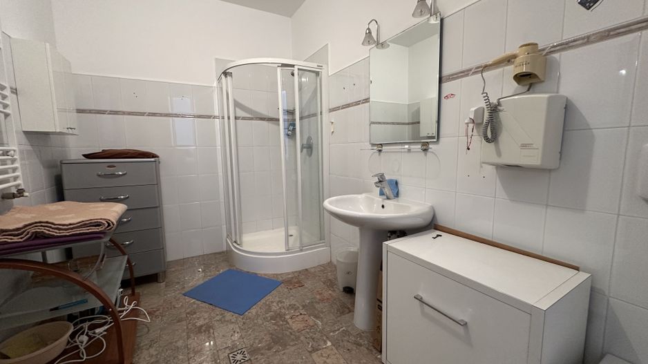 VATRA LUMINOASA -Agricultori | Cladire 1900mp din 2001 | Teren 1030mp - Poză 39