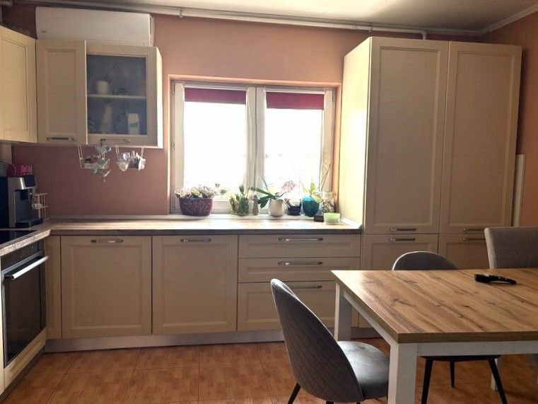 Vânzare Apartament 4 Camere cu Centrală pe Calea Vitan între Mall și Mihai Bravu - Poză 1