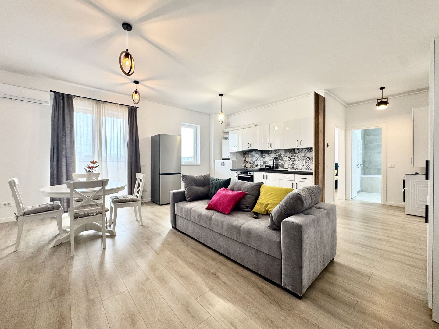 Un cămin nou și liniștit, prima închiriere – Zona Aradului - Poză 1