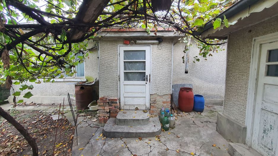 CASĂ INDIVIDUALĂ + teren 500 mp, zona CENTRALĂ; - Poză 2