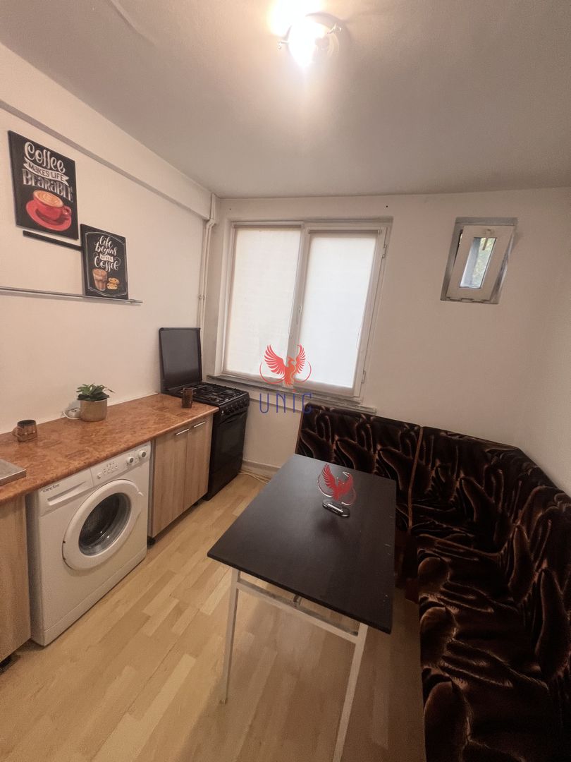 Decomandat, stradal, Calea Bucuresti etaj 1 - Poză 10