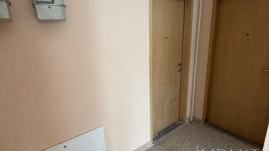 De închiriat apartament două camere, decomandat- Barc - Poză 8