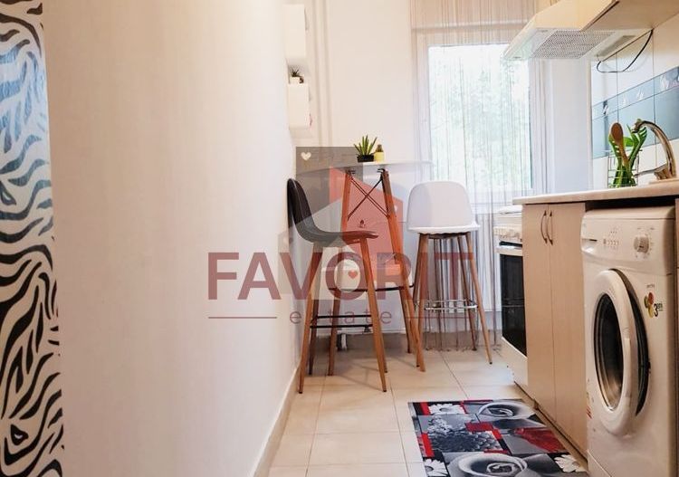 1 camera | etaj 1 | centrala proprie | mobilat si utilat | zona excelenta | - Poză 5