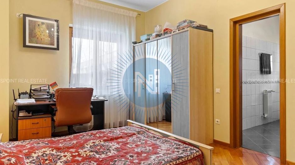 Apartament in vila Capitale plus Demisol - Poză 11