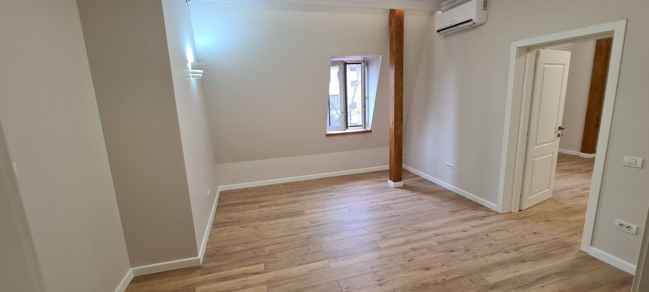 Bulevardul Dacia - Piata Romana | 4 Camere | 2 Bai | Parcare - Poză 7