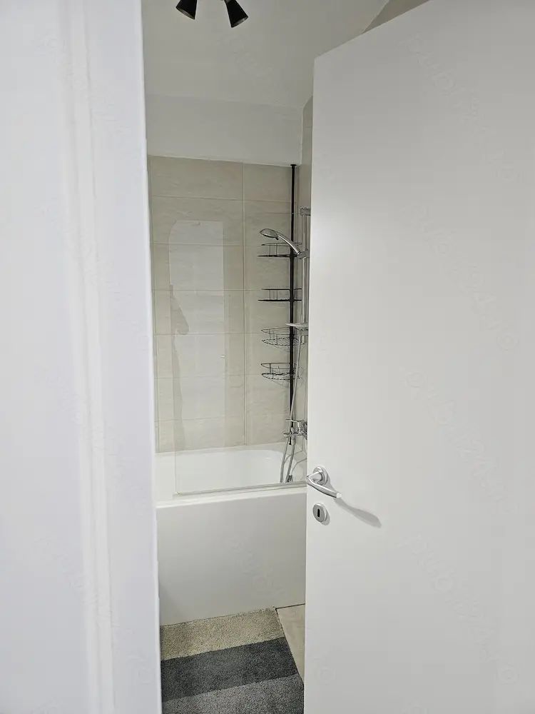 Inchiriere apartamanet 2 camere - Poză 3