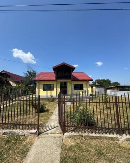 Casă cu 3 camere și teren de 1000 mp, recent renovată, Letcani, Iași - Poză 6