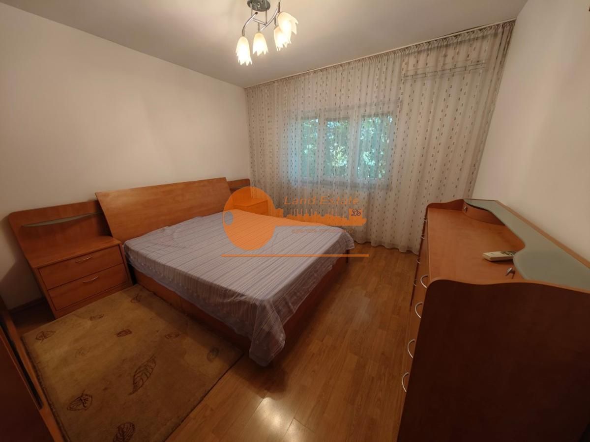 Apartament cu 3 camere in zona Teatrul Masca - Poză 3