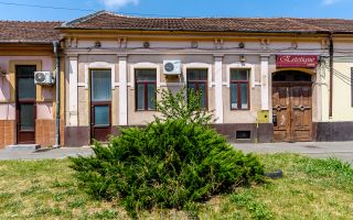 De vanzare casa ultracentrala– Str. Augustin Doinas, Arad | 98 mp - Poză 1