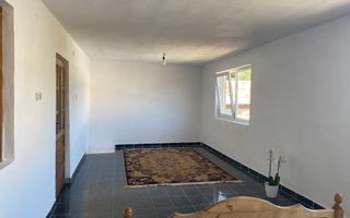 Vanzare apartament -3 camere la casă, etaj 1+pod+cota teren–Târgoviște - Poză 2